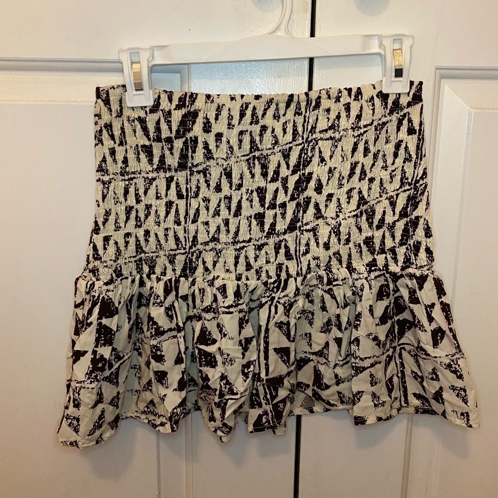 Re:named Patterned Ruched Tube Top - Picture 2 of 11